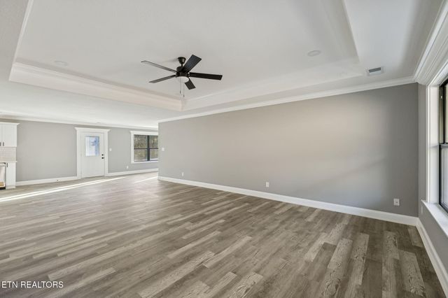 370 Flora Drive, Lenoir City, TN 37771