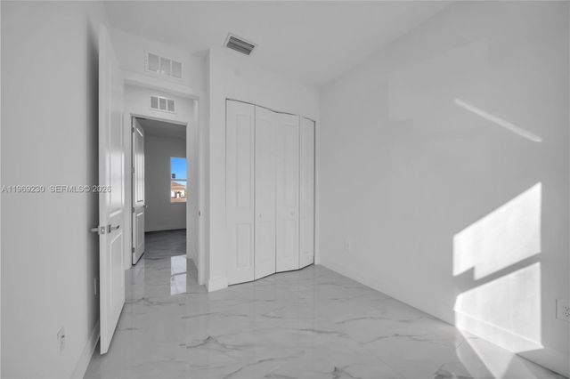 2910 67 ST, Lehigh Acres, FL 33971