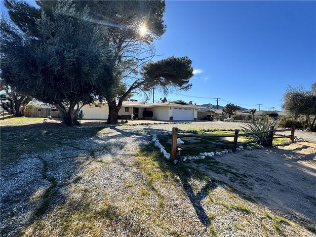 57795 El Dorado, Yucca Valley, CA 92284