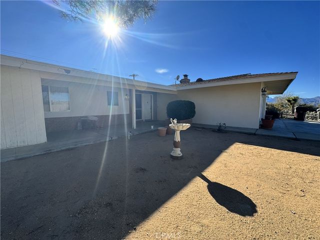 57795 El Dorado, Yucca Valley, CA 92284
