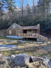 232 Konnarock Road, Troutdale, VA 24378