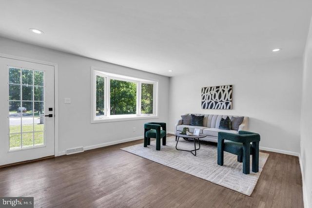 6 BAREND ST, Millville, NJ 08332