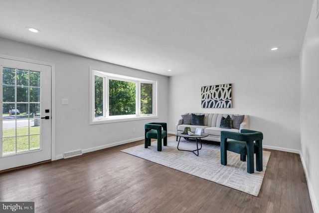 6 BAREND ST, Millville, NJ 08332