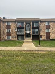 1025 Higgins Quarters Drive 4-109, Hoffman Estates, IL 60169