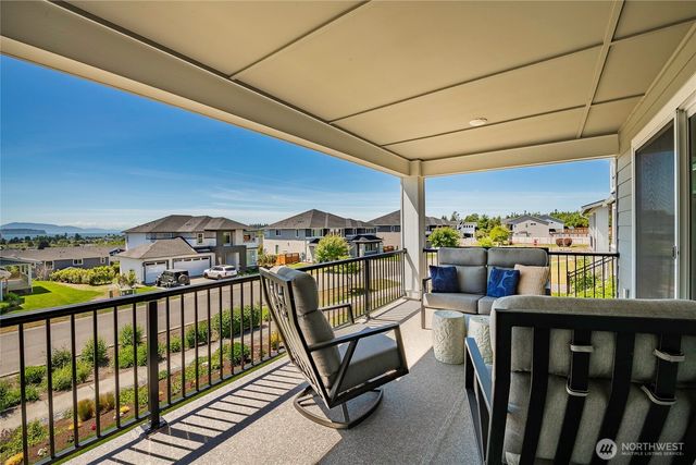 5436 Lonicera Drive, Blaine, WA 98230