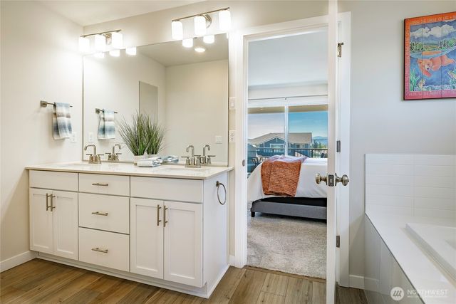 5436 Lonicera Drive, Blaine, WA 98230