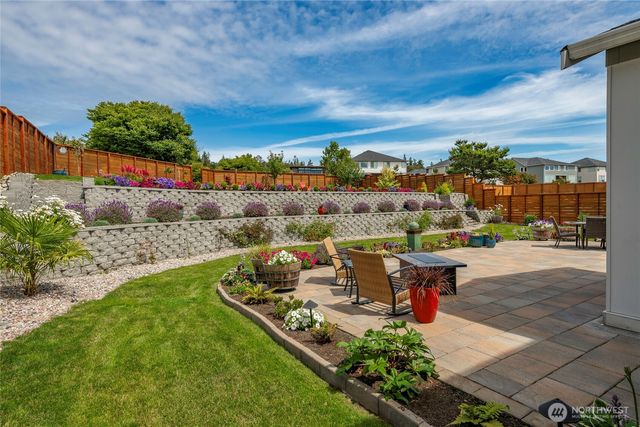 5436 Lonicera Drive, Blaine, WA 98230