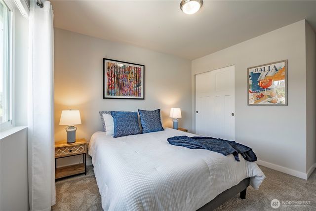 5436 Lonicera Drive, Blaine, WA 98230
