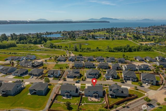 5436 Lonicera Drive, Blaine, WA 98230