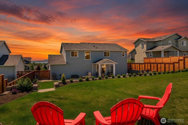 5436 Lonicera Drive, Blaine, WA 98230