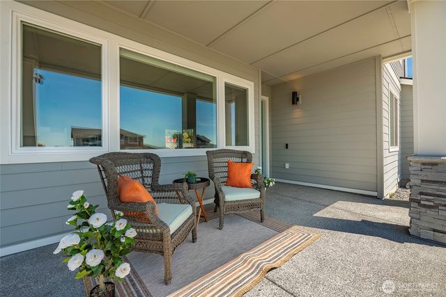 5436 Lonicera Drive, Blaine, WA 98230
