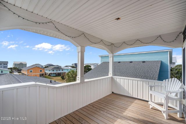 1914 E Dolphin Drive, Oak Island, NC 28465