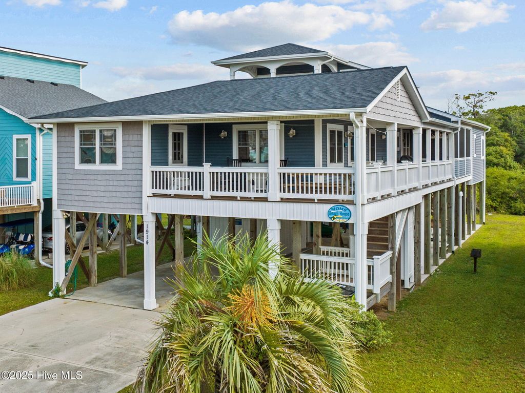 1914 E Dolphin Drive, Oak Island, NC 28465