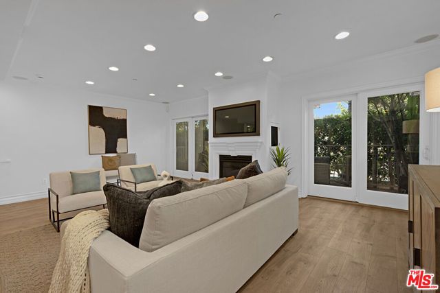 1838 Westholme Avenue 104, Los Angeles, CA 90025
