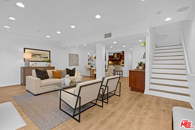1838 Westholme Avenue 104, Los Angeles, CA 90025