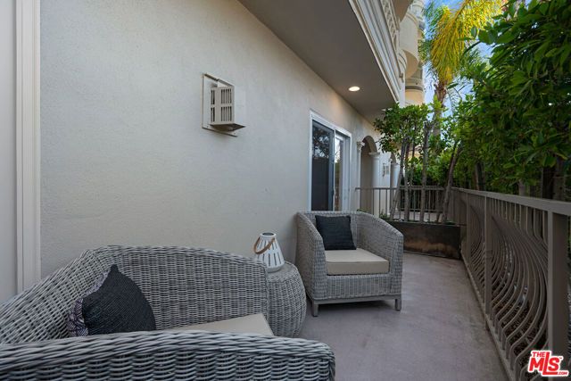 1838 Westholme Avenue 104, Los Angeles, CA 90025