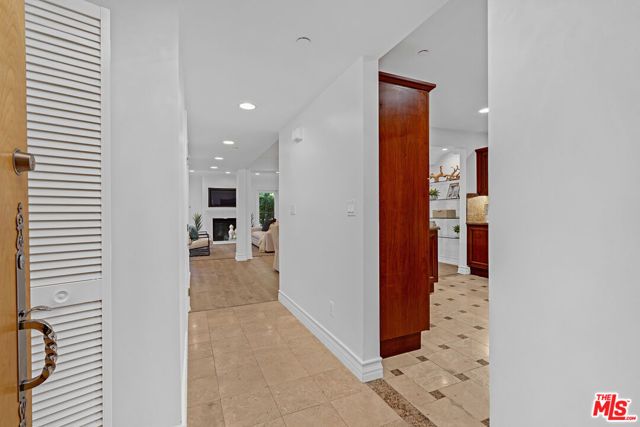 1838 Westholme Avenue 104, Los Angeles, CA 90025