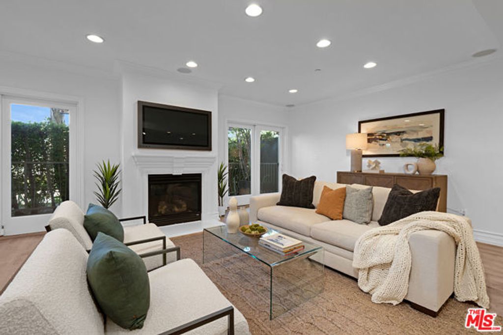 1838 Westholme Avenue 104, Los Angeles, CA 90025