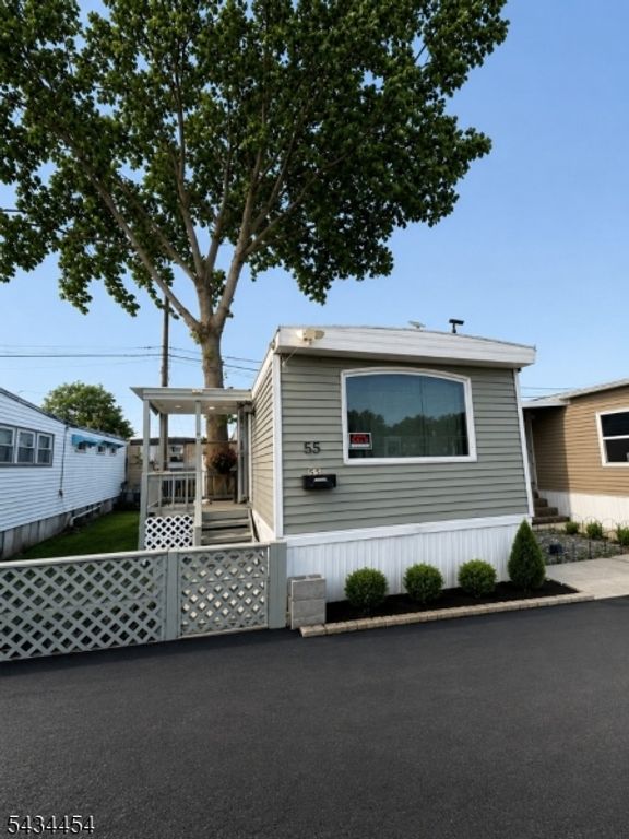 55 Helen, Moonachie Boro, NJ 07074 — exterior