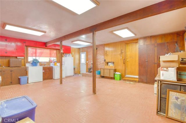 960 Snowbird Road, Wrightwood, CA 92397