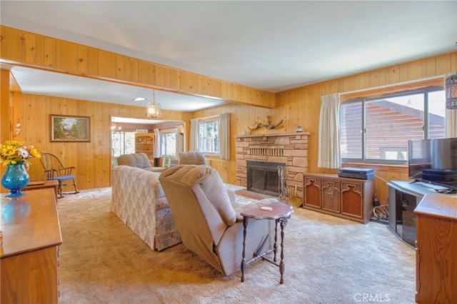 960 Snowbird Road, Wrightwood, CA 92397