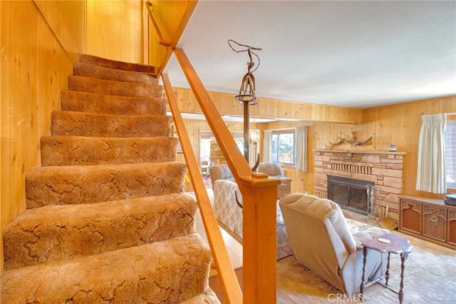 960 Snowbird Road, Wrightwood, CA 92397