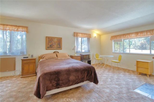 960 Snowbird Road, Wrightwood, CA 92397