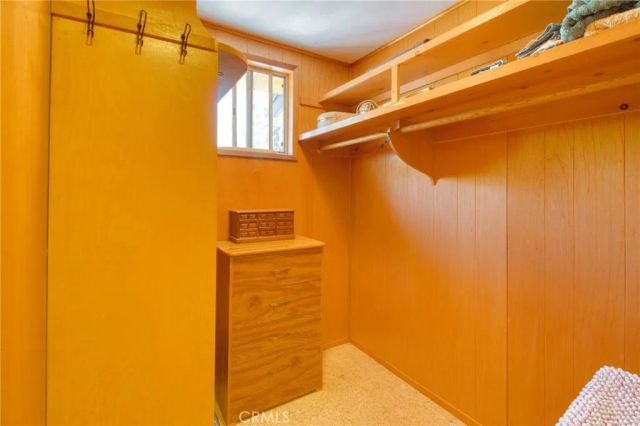 960 Snowbird Road, Wrightwood, CA 92397