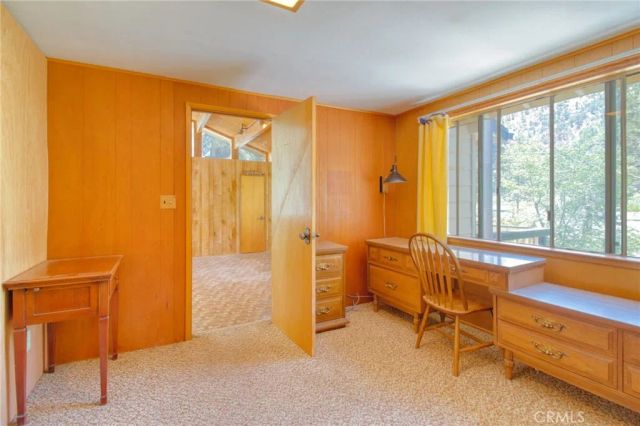 960 Snowbird Road, Wrightwood, CA 92397