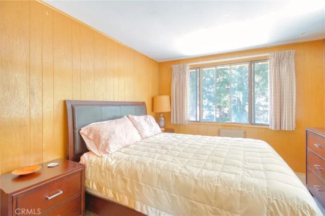 960 Snowbird Road, Wrightwood, CA 92397