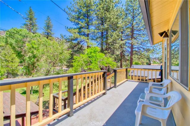 960 Snowbird Road, Wrightwood, CA 92397