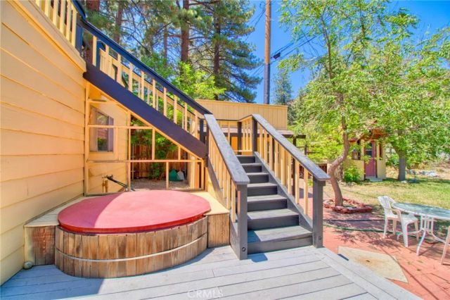 960 Snowbird Road, Wrightwood, CA 92397