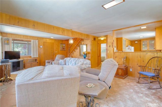 960 Snowbird Road, Wrightwood, CA 92397