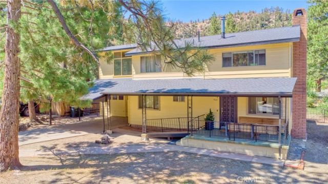 960 Snowbird Road, Wrightwood, CA 92397