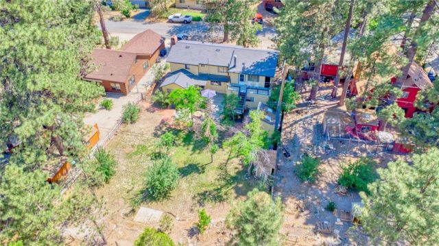 960 Snowbird Road, Wrightwood, CA 92397