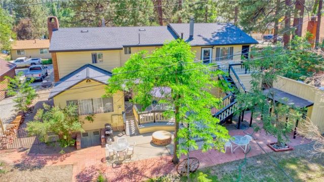 960 Snowbird Road, Wrightwood, CA 92397