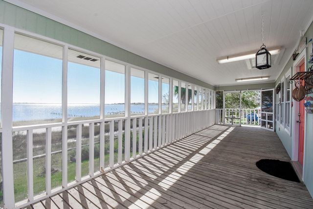 317 E Bayshore Drive, Palacios, TX 77465