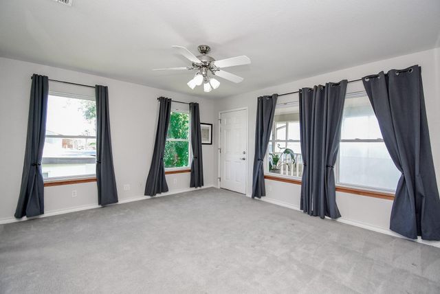 317 E Bayshore Drive, Palacios, TX 77465