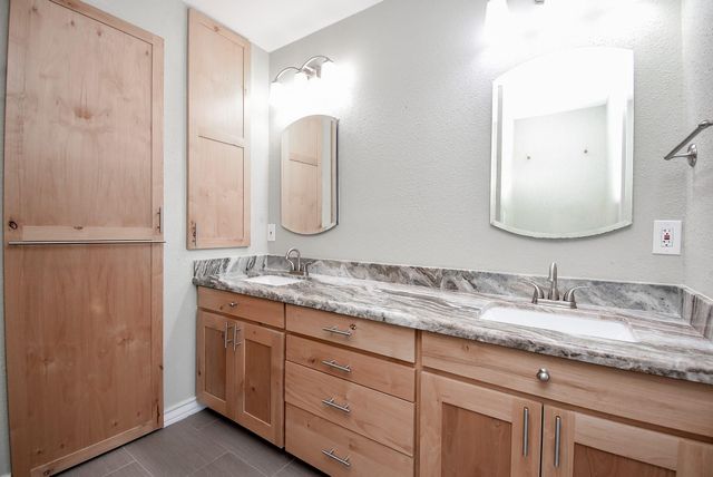 317 E Bayshore Drive, Palacios, TX 77465