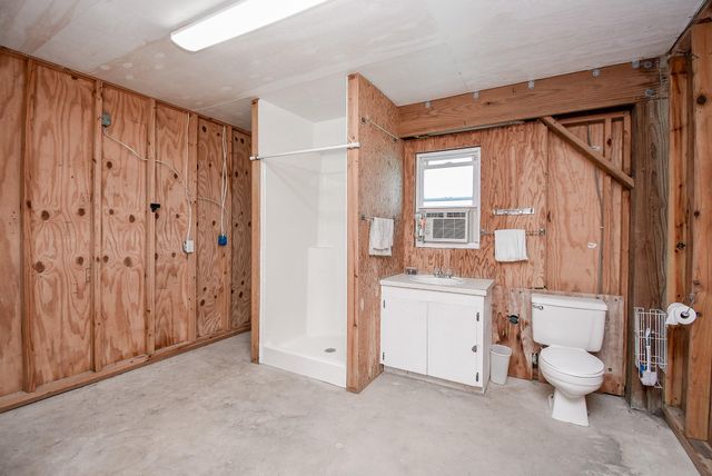 317 E Bayshore Drive, Palacios, TX 77465