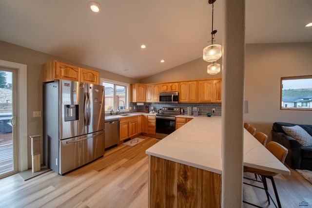 5147 COAL BANK DR, Rapid City, SD 57701