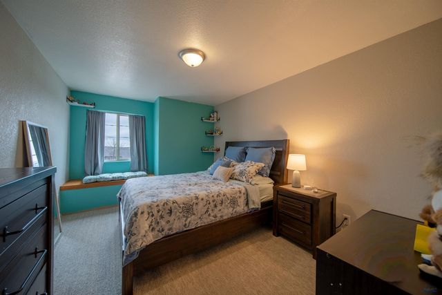 5147 COAL BANK DR, Rapid City, SD 57701