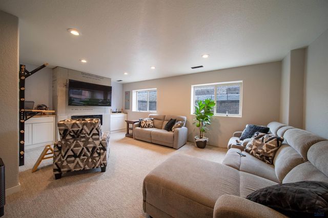 5147 COAL BANK DR, Rapid City, SD 57701