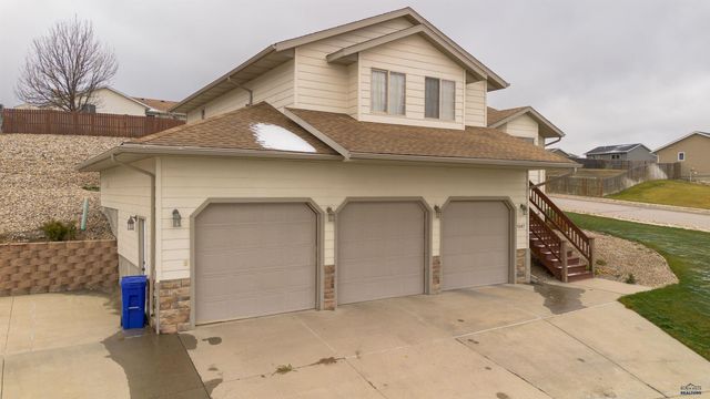 5147 COAL BANK DR, Rapid City, SD 57701