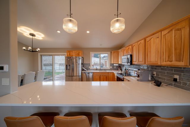 5147 COAL BANK DR, Rapid City, SD 57701