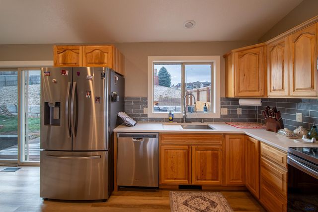 5147 COAL BANK DR, Rapid City, SD 57701