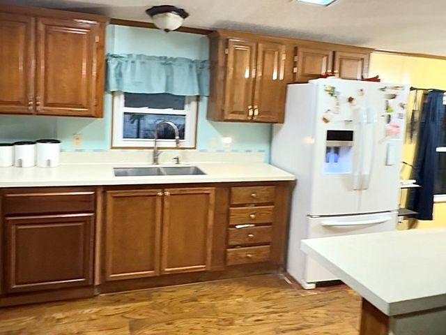 627 Port Road, Angleton, TX 77515