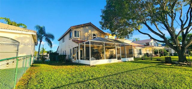 1308 SW 181st Ave, Pembroke Pines, FL 33029