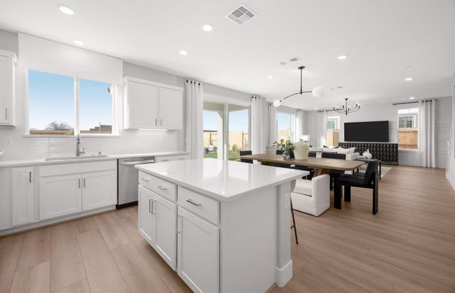 1374 Romey Dr, Lincoln, CA 95648