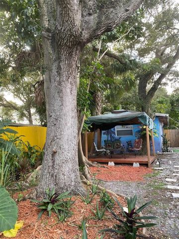 1760 NE 144th St, Miami, FL 33181